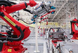 零跑S01智能純電轎跑上市，10.99萬元起開啟入門級(jí)智能駕駛新體驗(yàn)